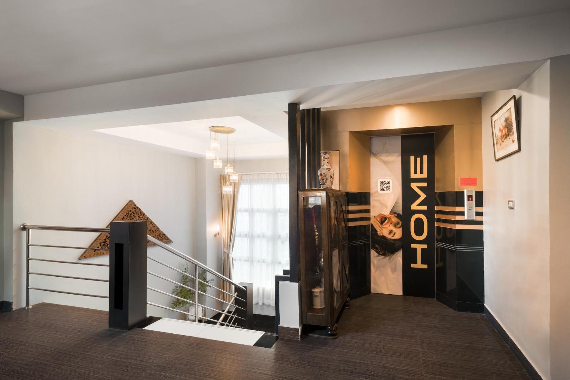 Aspira Suites Sukhumvit 20 Бангкок Екстер'єр фото