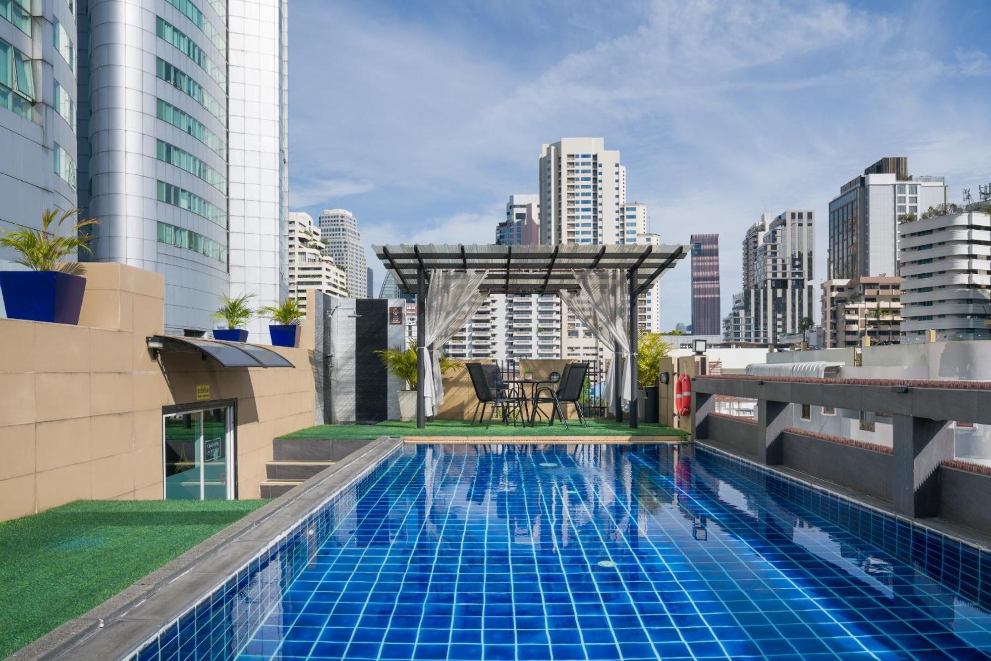 Aspira Suites Sukhumvit 20 Бангкок Екстер'єр фото