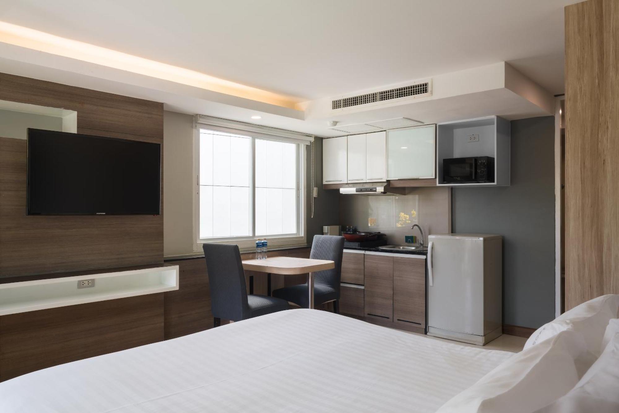 Aspira Suites Sukhumvit 20 Бангкок Екстер'єр фото