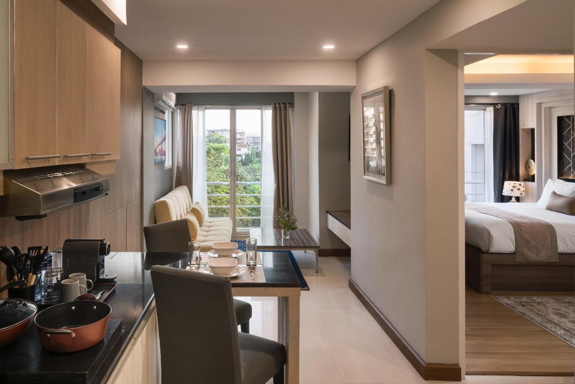Aspira Suites Sukhumvit 20 Бангкок Екстер'єр фото