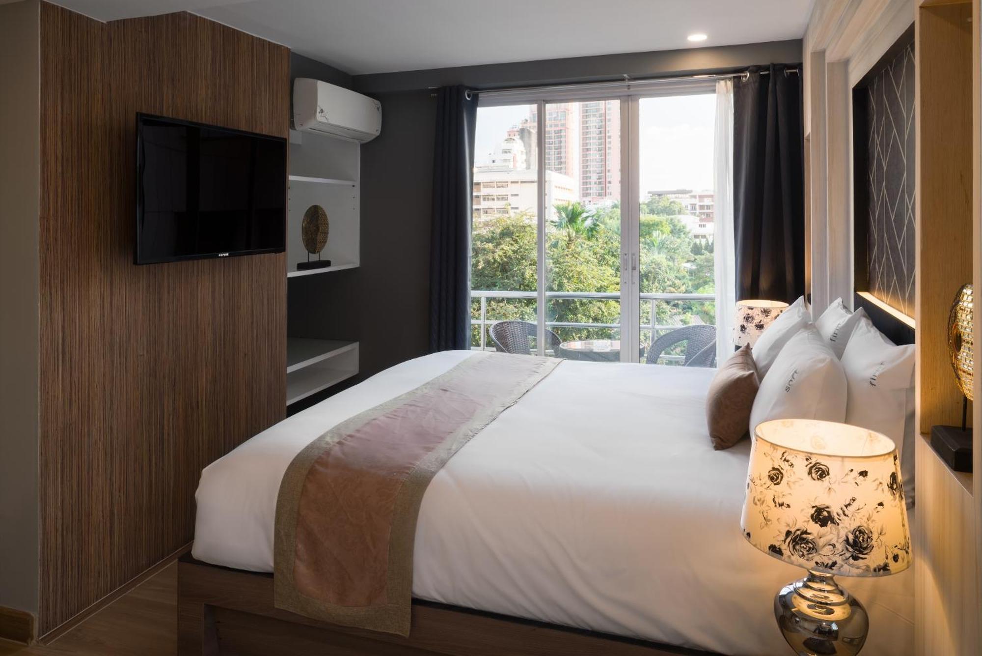 Aspira Suites Sukhumvit 20 Бангкок Екстер'єр фото